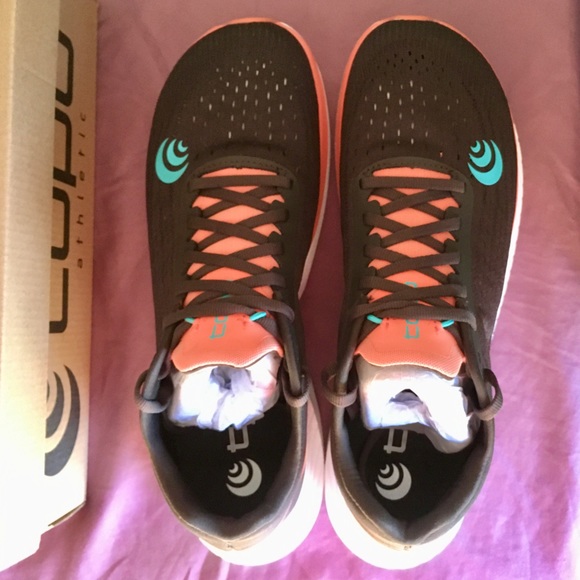 Topo Athletic Shoes - Topo Specter, Size 11, NEW